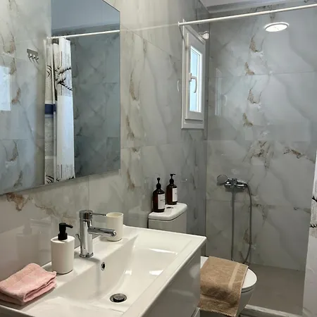 דירה Serene House